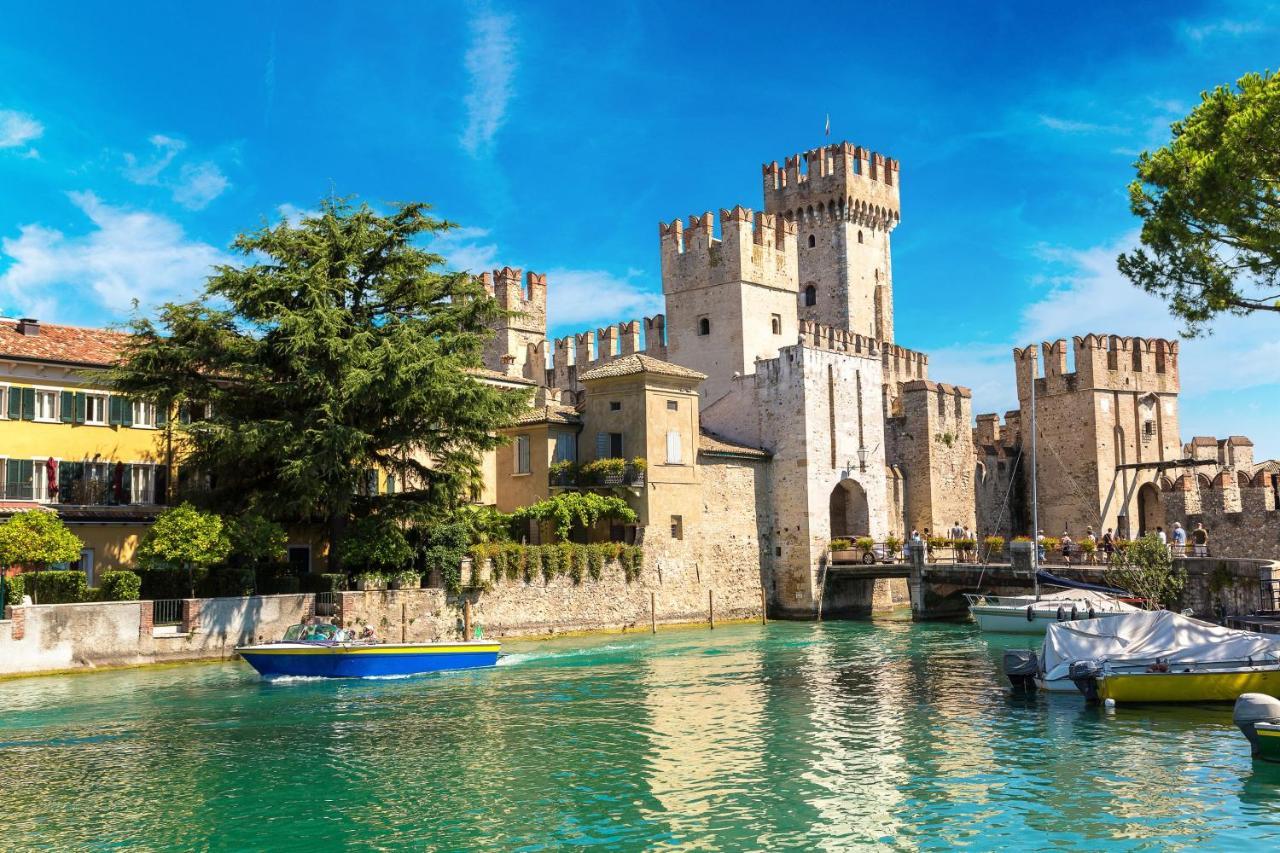 Alma Garda Home Sirmione Bagian luar foto
