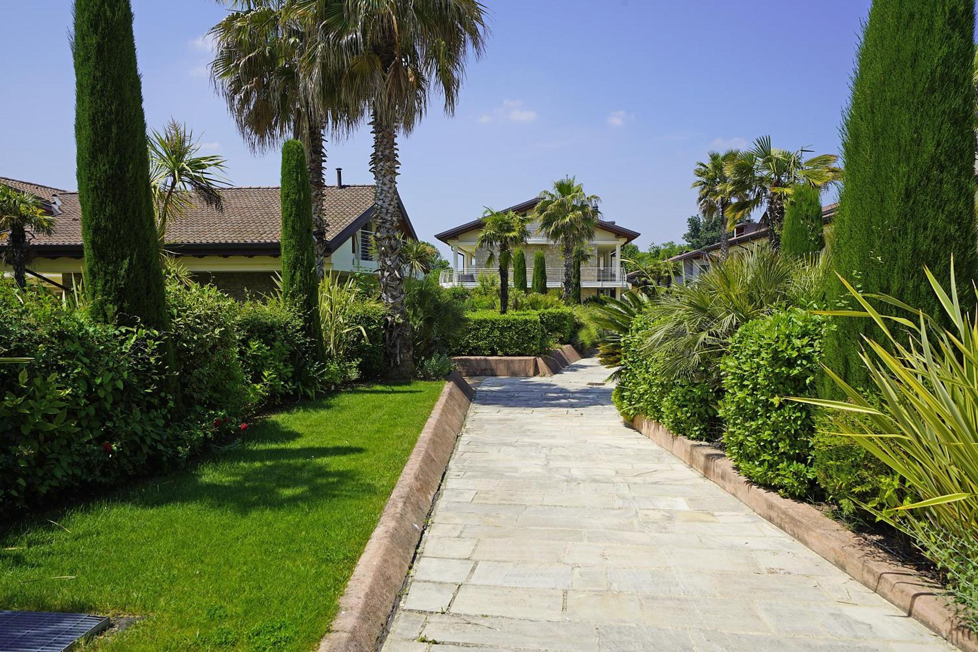 Alma Garda Home Sirmione Bagian luar foto