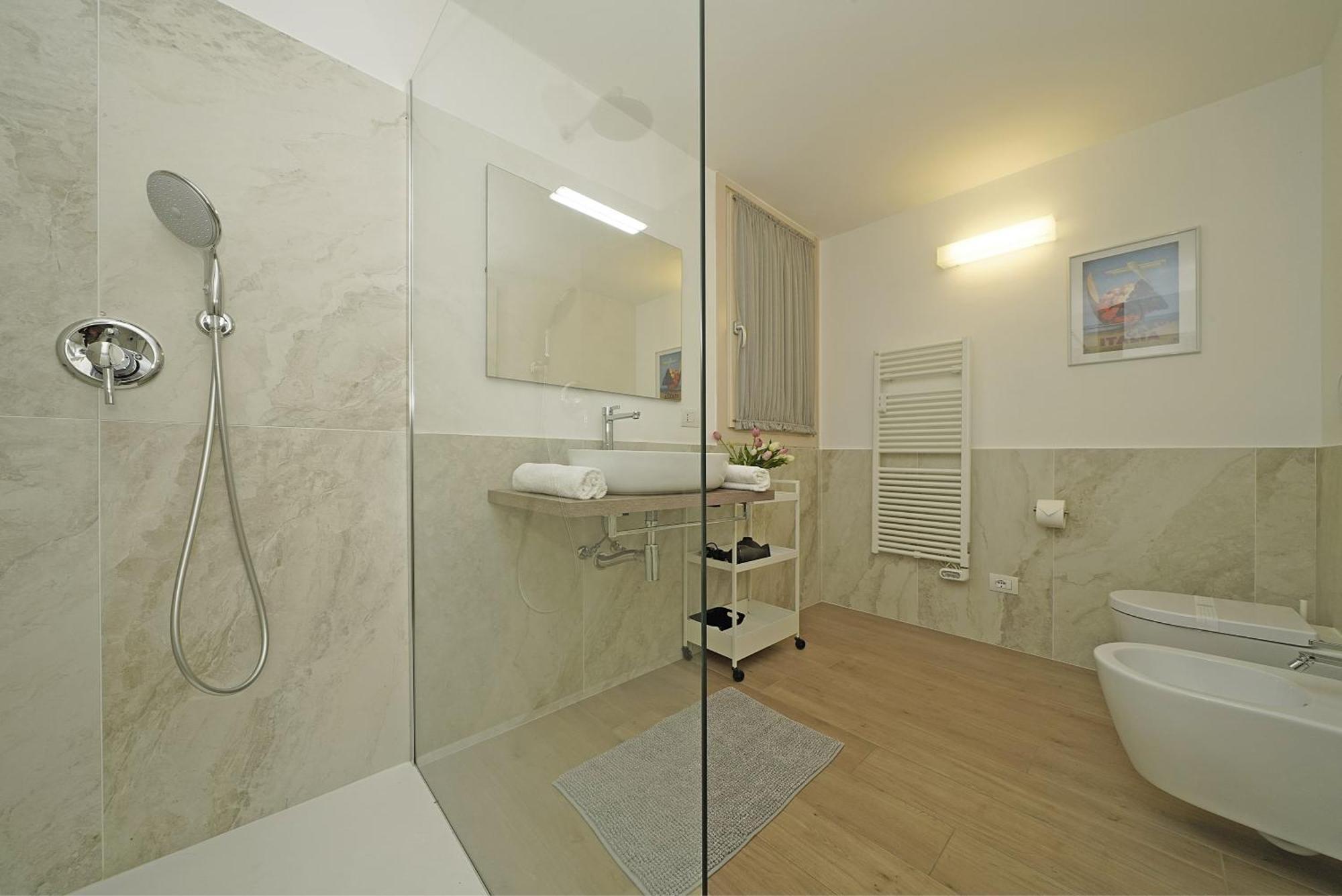 Alma Garda Home Sirmione Bagian luar foto