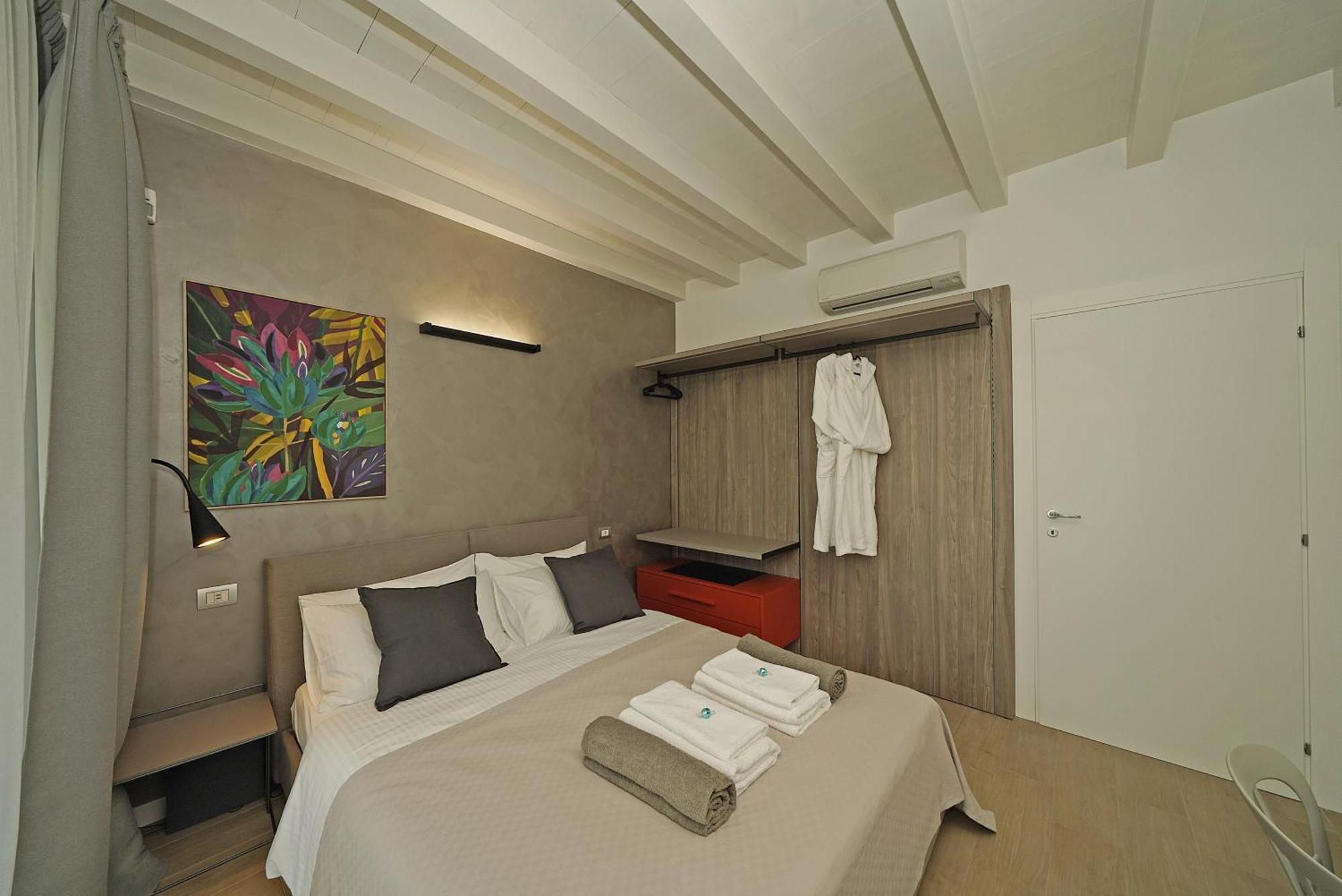 Alma Garda Home Sirmione Bagian luar foto
